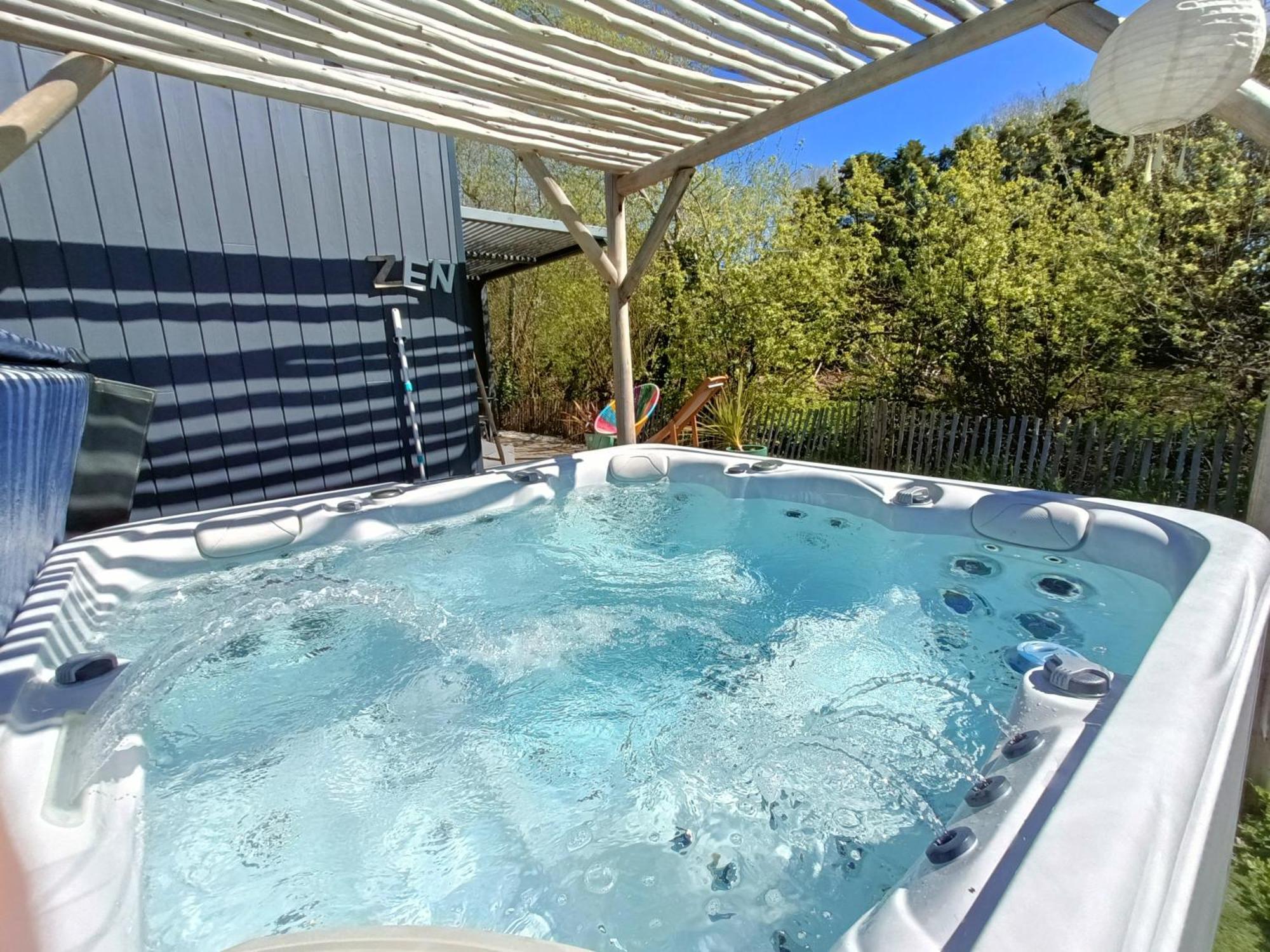 Apb Spa Locations Avec Jacuzzi Privatif Saint-Jean-de-Monts Exterior photo